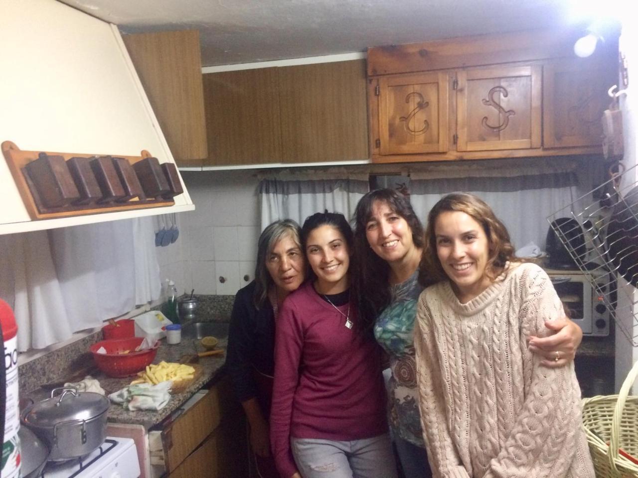 Casa Familiar Zarza Mora Lägenhet San Carlos de Bariloche Exteriör bild
